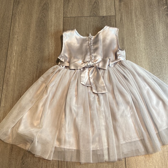 Popatu dress for the little Princess. Size.18 mos. - Picture 6 of 7